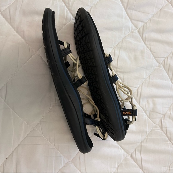 Teva Women's Voya Infinity Sandals 8 Black and White - Picture 4 of 5